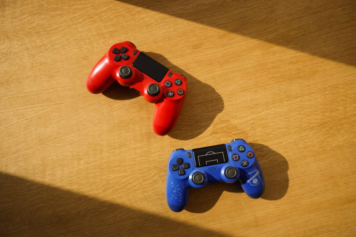 installation pes mobile différences entre apk